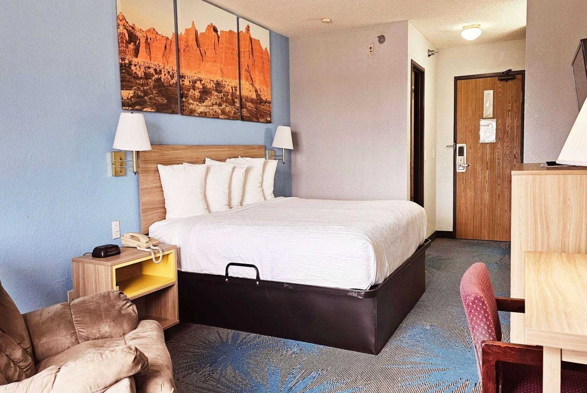Days Inn By Wyndham Ozark Springfield Exteriör bild