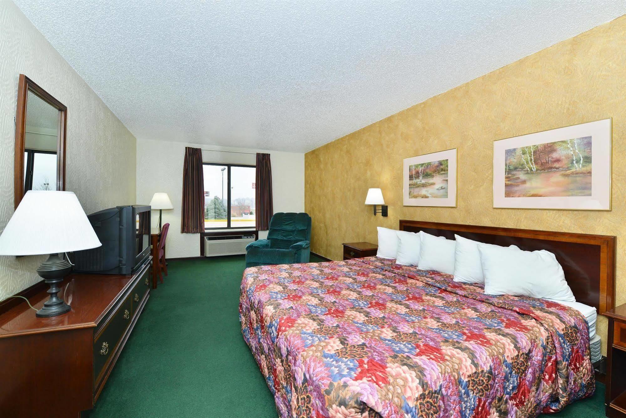 Days Inn By Wyndham Ozark Springfield Exteriör bild